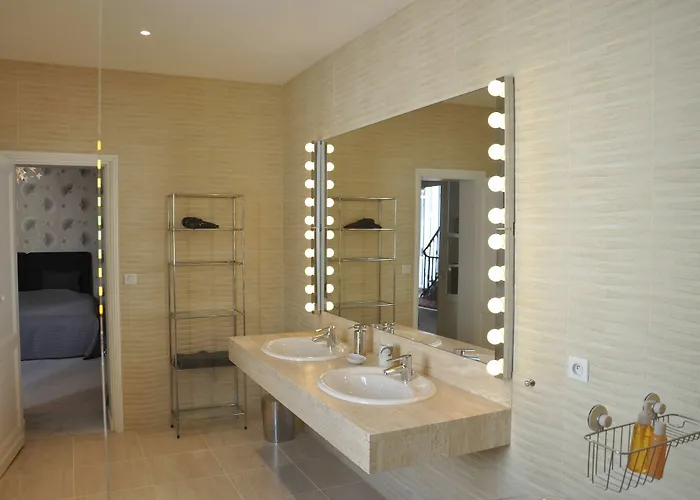 Bed & Breakfast La Desvaux De Marigny Bordeaux