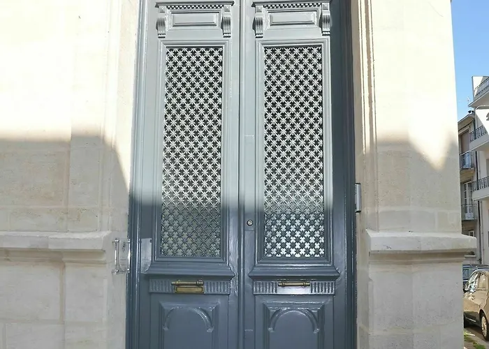 La Desvaux De Marigny Bed & Breakfast