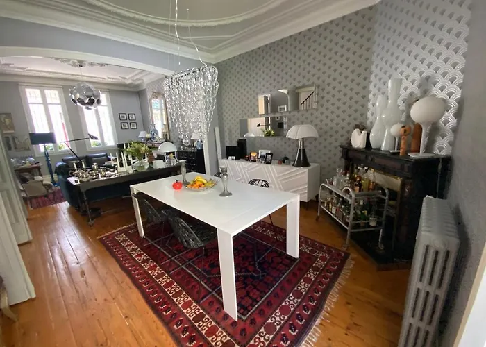 La Desvaux De Marigny 3*